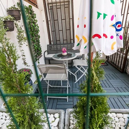 Ferienwohnung Gray Luxe Belgrad Exterior foto