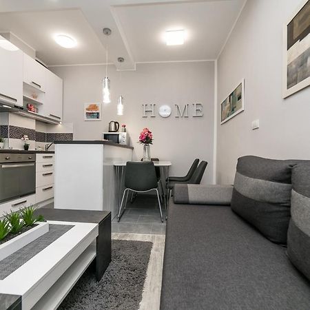 Ferienwohnung Gray Luxe Belgrad Exterior foto