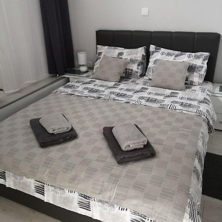 Ferienwohnung Gray Luxe Belgrad Exterior foto