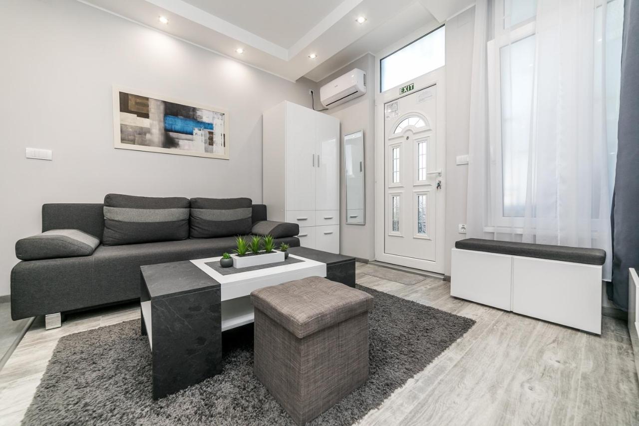 Ferienwohnung Gray Luxe Belgrad Exterior foto