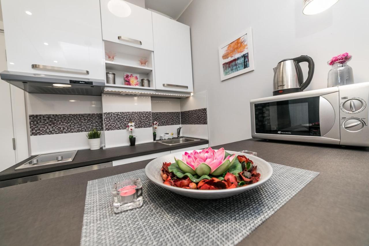 Ferienwohnung Gray Luxe Belgrad Exterior foto