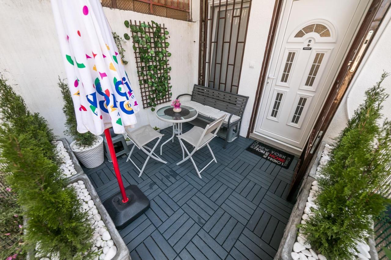 Ferienwohnung Gray Luxe Belgrad Exterior foto