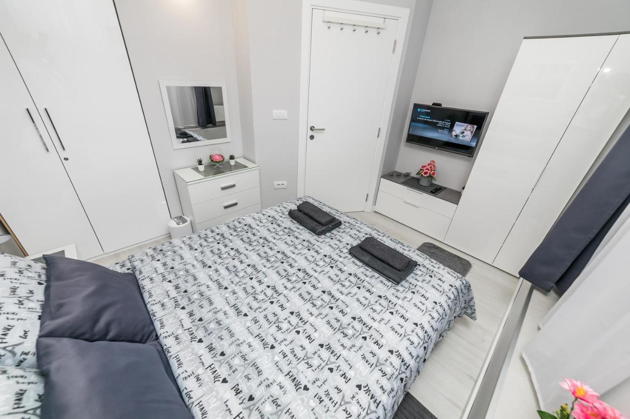 Ferienwohnung Gray Luxe Belgrad Exterior foto