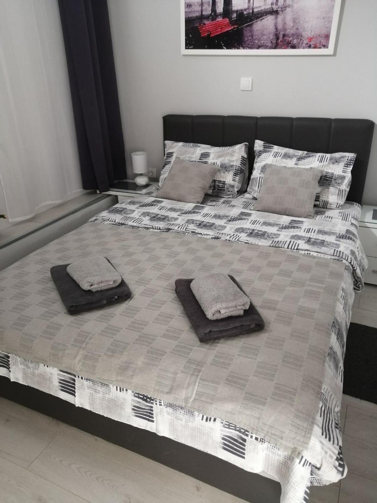 Ferienwohnung Gray Luxe Belgrad Exterior foto